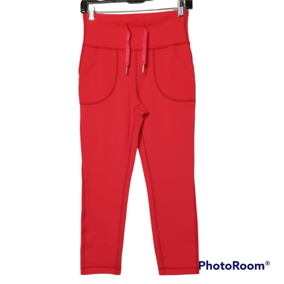 Lululemon Will Crop in Love Red